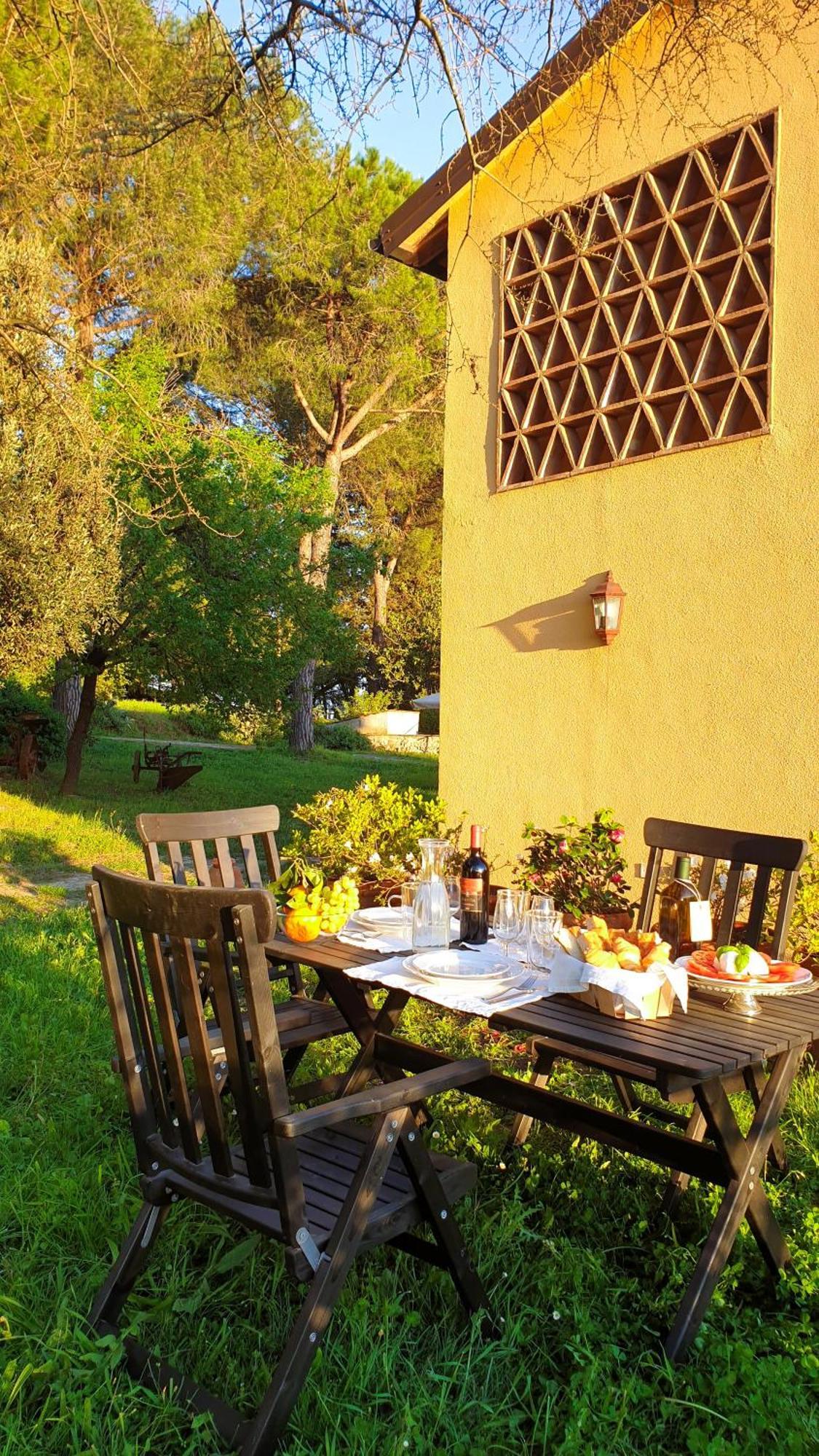 Agriturismo Podere Le Tombe Guest House Palaia Bilik gambar