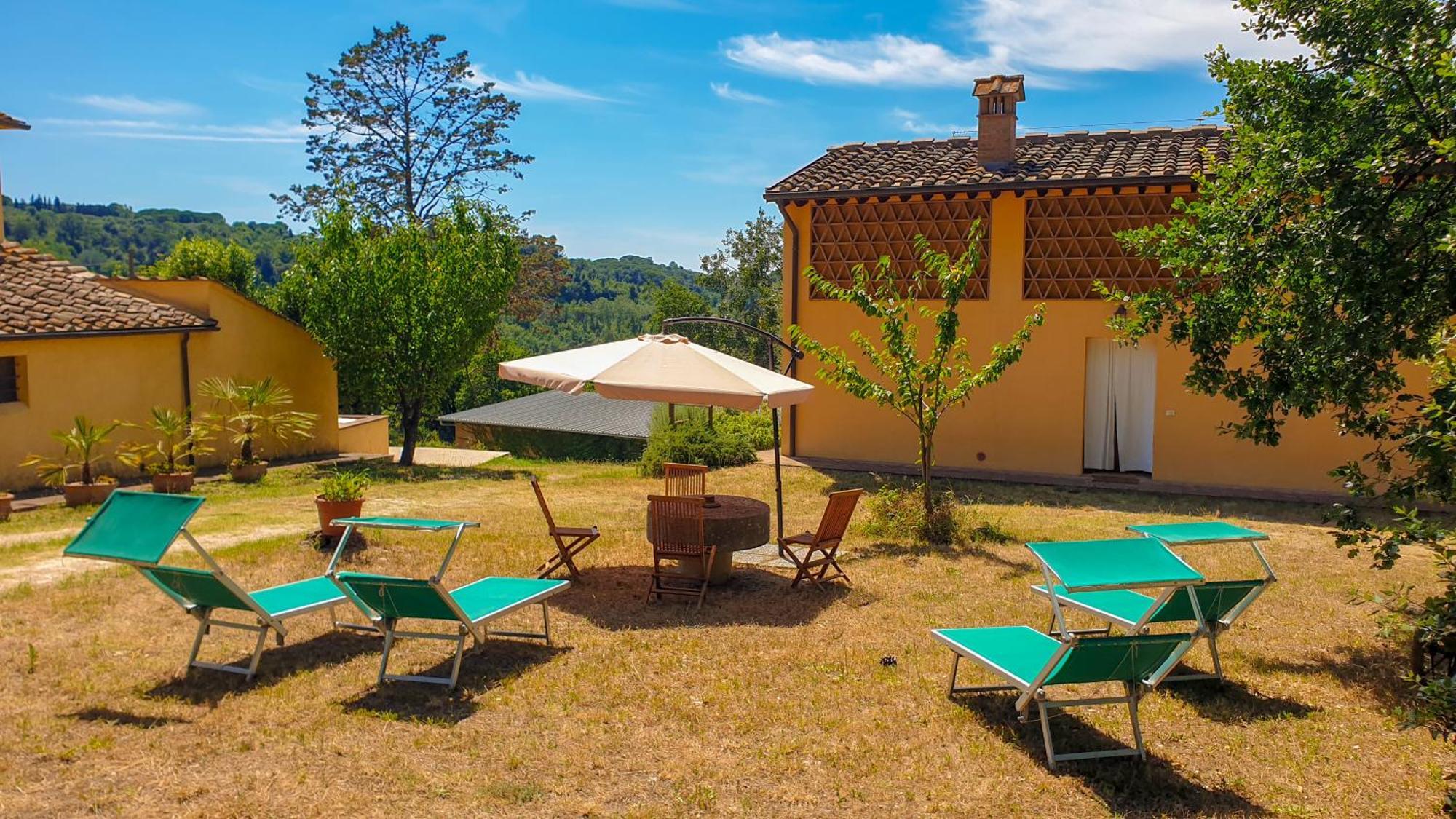 Agriturismo Podere Le Tombe Guest House Palaia Luaran gambar